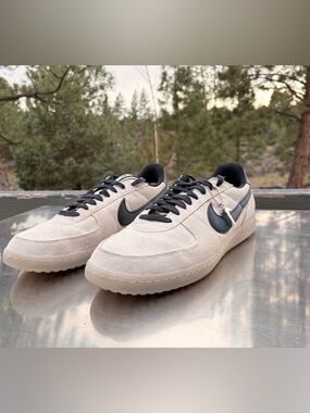 Nike Field General White and Navy Suede Sneakers with Nike hang-tag Mens size 13